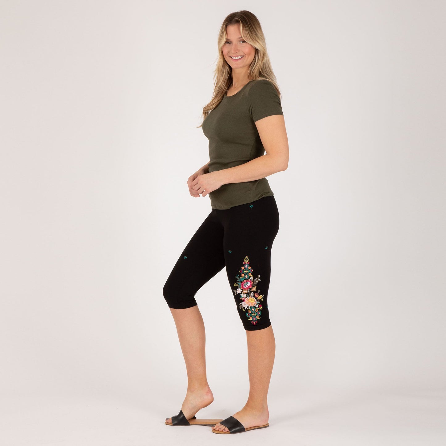 Embroidered Stretch Capris