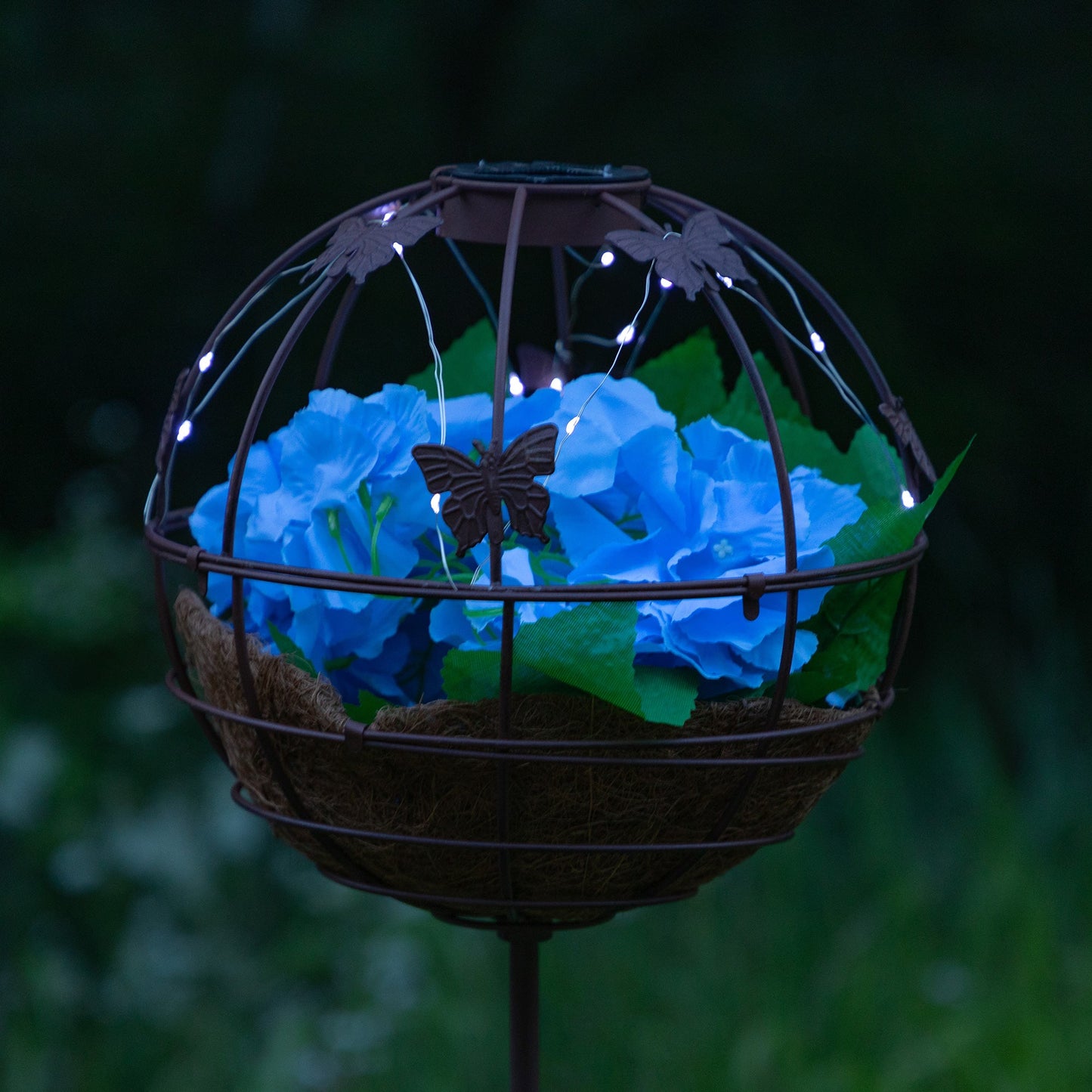Garden Sphere Solar Planter